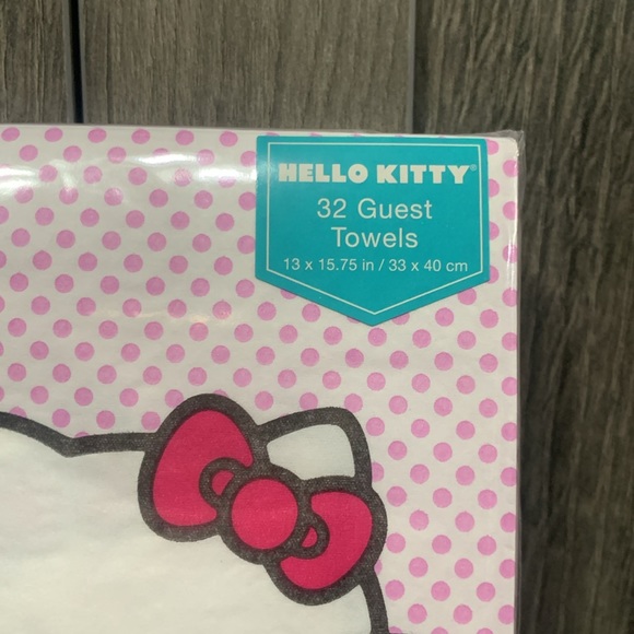 Sanrio Hello Kitty & Ice Cream Set of 32 Guest Towels Napkins New In Package - Picture 4 of 10
